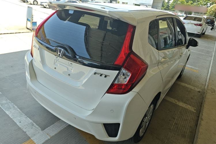 Used Honda Fit 2014 1.5L LX CVT Comfort Model Rear Right 45 Deg