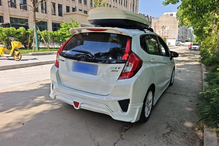Used Honda Fit 2014 1.5L LX CVT Comfort Model Rear Right 45 Deg