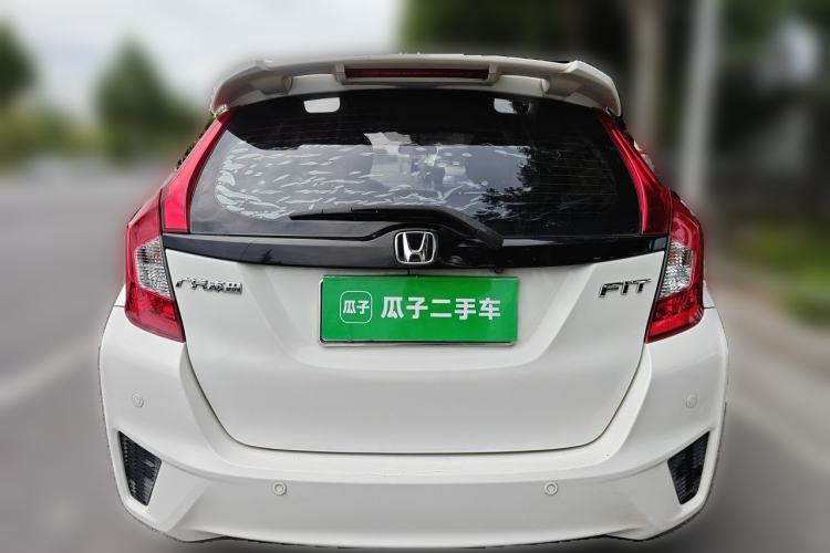 Used Honda Fit 2014 1.5L SE CVT Fashion Model Rear