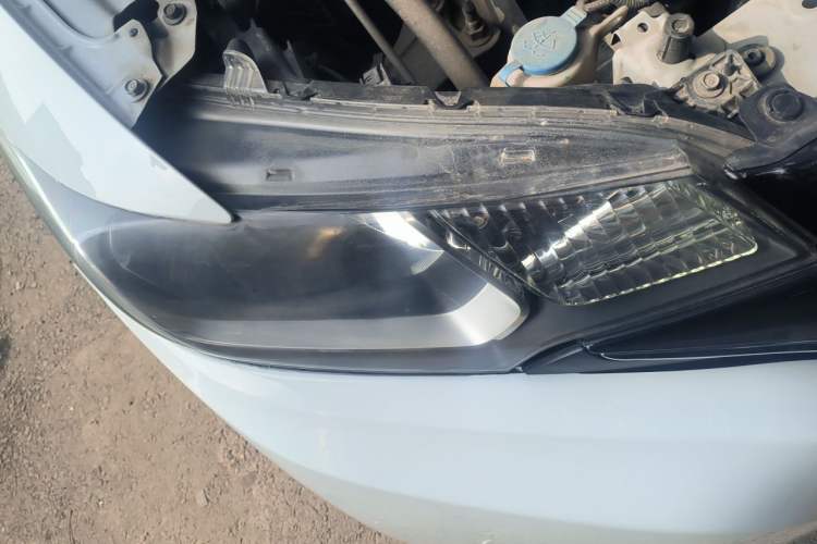 Used Honda Fit 2014 1.5L LX Manual Comfort Model Right Front Headlight