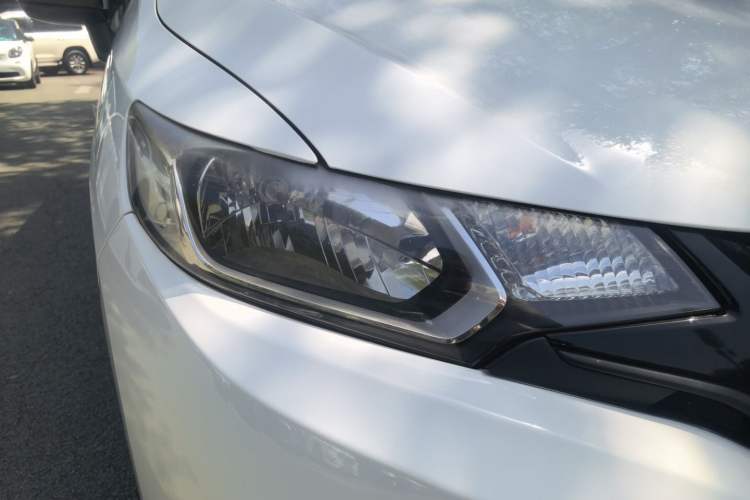 Used Honda Fit 2014 1.5L LX Manual Comfort Model Right Front Headlight