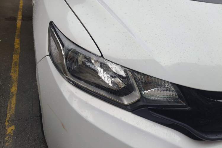 Used Honda Fit 2014 1.5L LX CVT Comfort Model Right Front Headlight