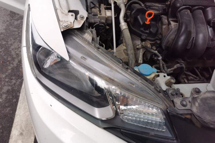 Used Honda Fit 2014 1.5L LX CVT Comfort Model Right Front Headlight