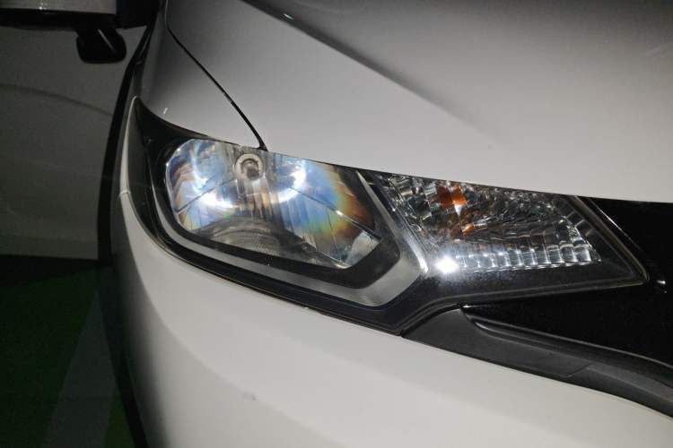 Used Honda Fit 2014 1.5L LX CVT Comfort Model Right Front Headlight