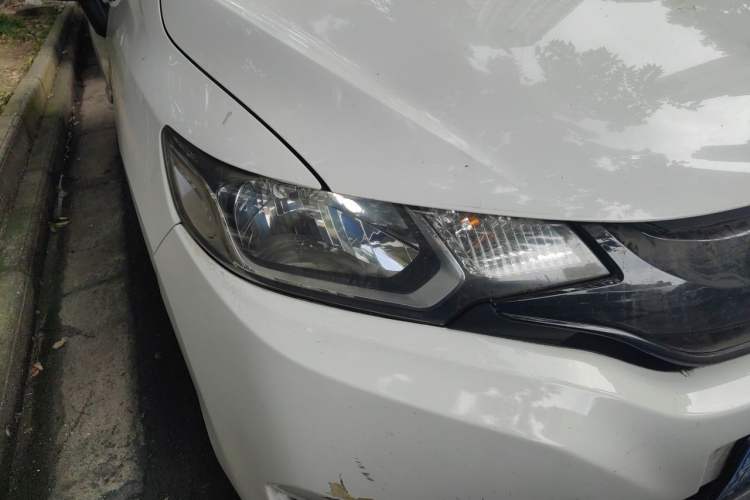 Used Honda Fit 2014 1.5L LX CVT Comfort Model Right Front Headlight