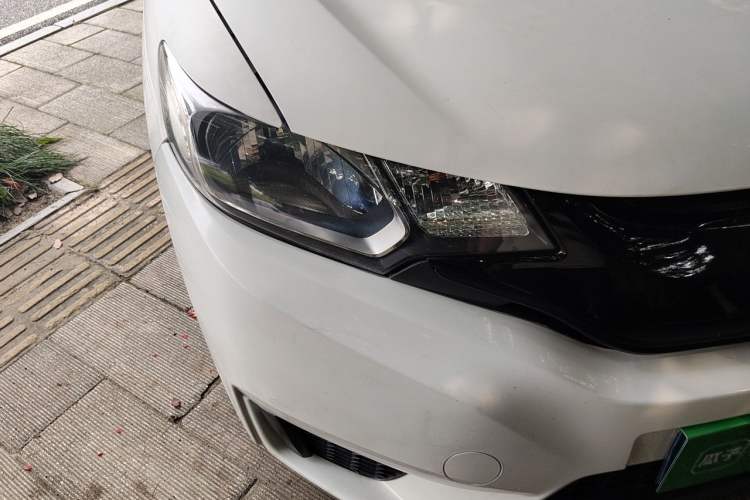 Used Honda Fit 2014 1.5L LX CVT Comfort Model Right Front Headlight
