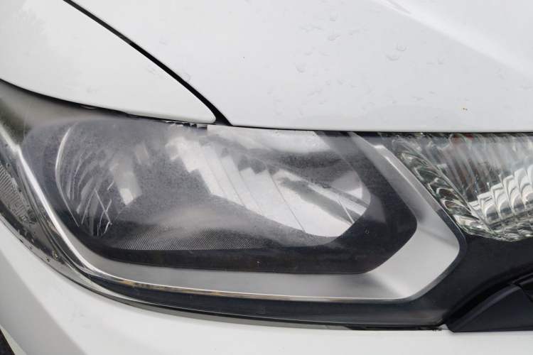 Used Honda Fit 2014 1.5L LX CVT Comfort Model Right Front Headlight