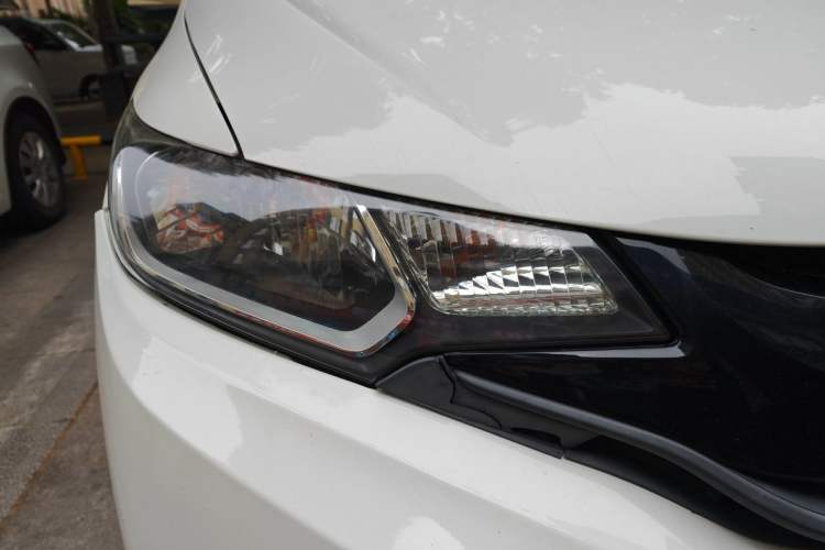 Used Honda Fit 2014 1.5L LX CVT Comfort Model Right Front Headlight