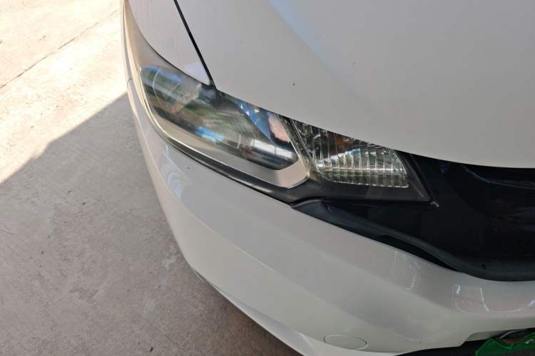 Used Honda Fit 2014 1.5L LX Manual Comfort Model Right Front Headlight