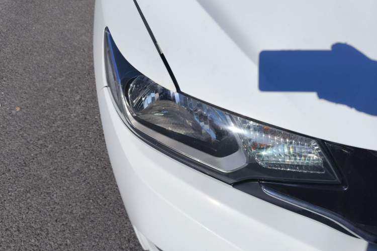 Used Honda Fit 2014 1.5L LX CVT Comfort Model Right Front Headlight