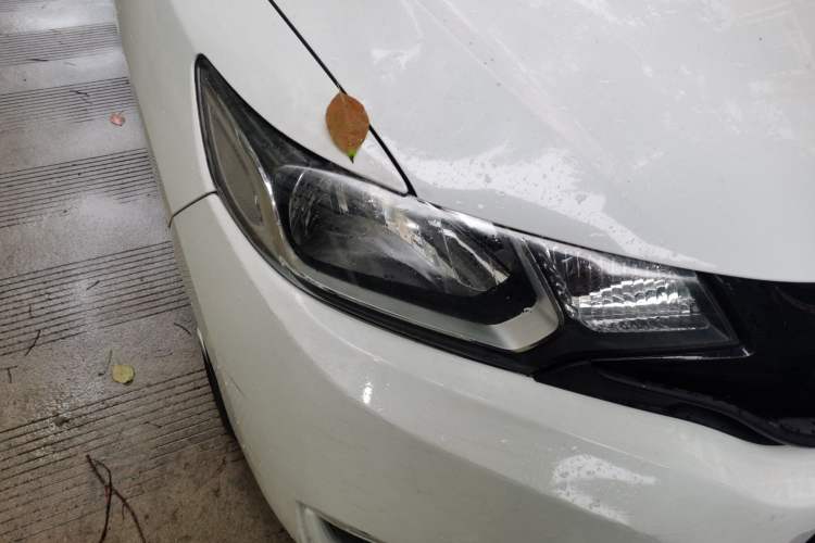 Used Honda Fit 2014 1.5L LX CVT Comfort Model Right Front Headlight