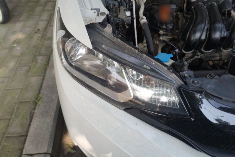 Used Honda Fit 2014 1.5L LX CVT Comfort Model Right Front Headlight