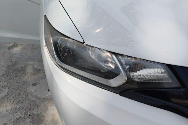 Used Honda Fit 2014 1.5L LX CVT Comfort Model Right Front Headlight