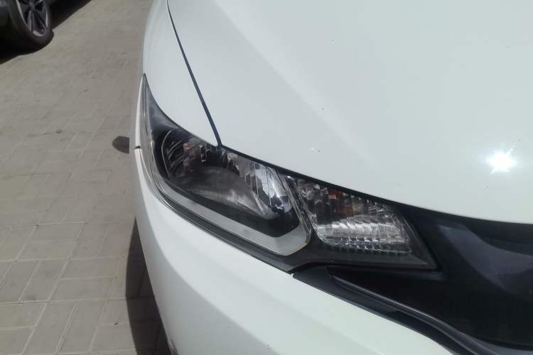 Used Honda Fit 2014 1.5L LX CVT Comfort Model Right Front Headlight