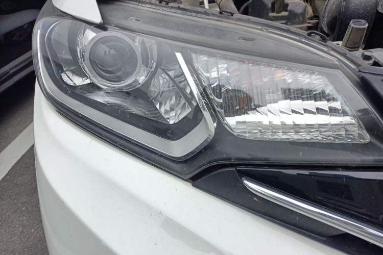 Used Honda Fit 2014 1.5L EXLI CVT Leading Model Right Front Headlight