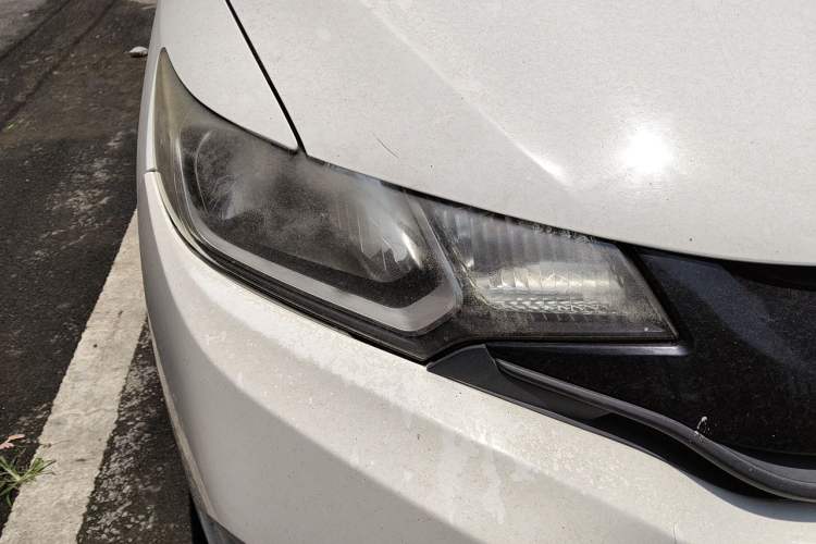 Used Honda Fit 2014 1.5L LX CVT Comfort Model Right Front Headlight
