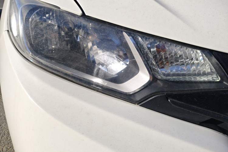 Used Honda Fit 2014 1.5L LX CVT Comfort Model Right Front Headlight