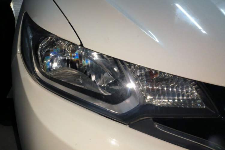 Used Honda Fit 2014 1.5L EX CVT Elite Model Right Front Headlight