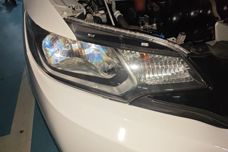 Used Honda Fit 2014 1.5L LX CVT Comfort Model Right Front Headlight