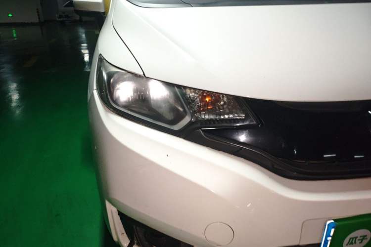 Used Honda Fit 2014 1.5L SE CVT Fashion Model Right Front Headlight