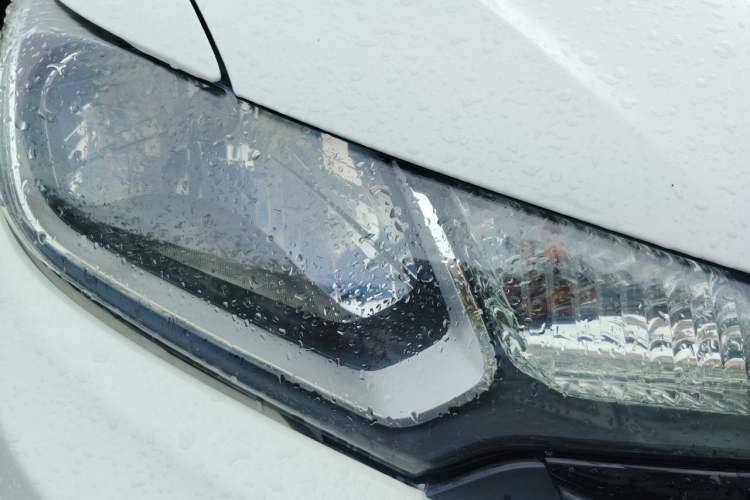 Used Honda Fit 2014 1.5L LX CVT Comfort Model Right Front Headlight