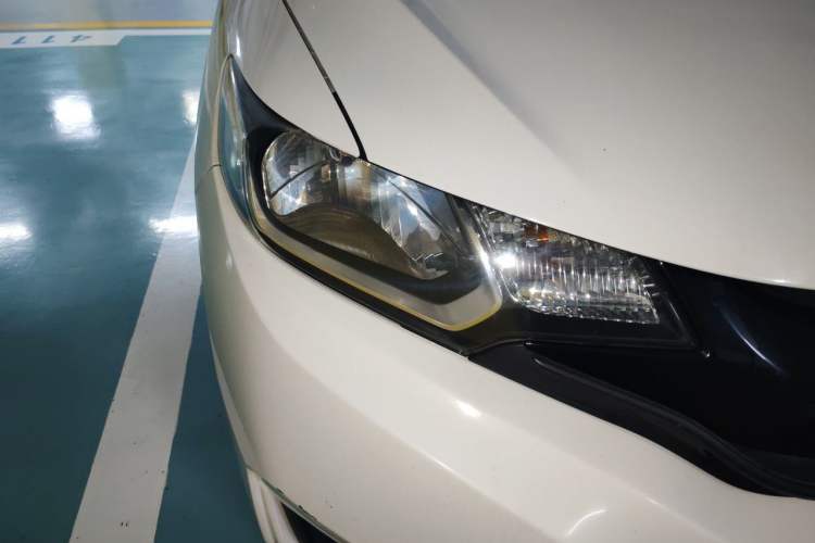 Used Honda Fit 2014 1.5L SE CVT Fashion Model Right Front Headlight