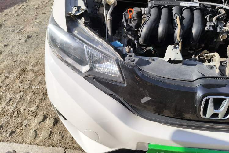 Used Honda Fit 2014 1.5L LX Manual Comfort Model Right Front Headlight