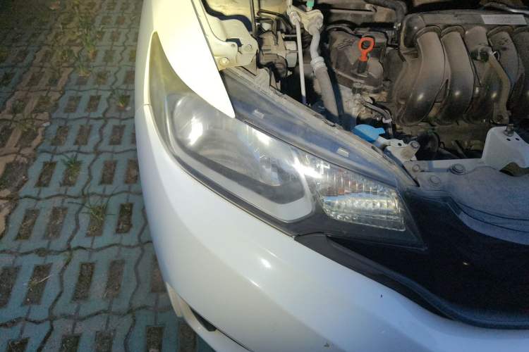 Used Honda Fit 2014 1.5L LX CVT Comfort Model Right Front Headlight