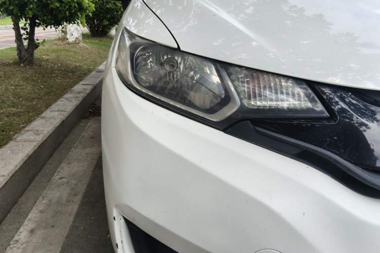 Used Honda Fit 2014 1.5L LX CVT Comfort Model Right Front Headlight