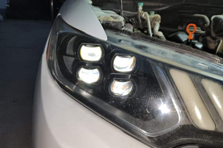 Used Honda Fit 2014 1.5L EXLI CVT Leading Model Right Front Headlight
