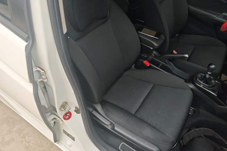 Used Honda Fit 2014 1.5L LX Manual Comfort Model Right Front Seat