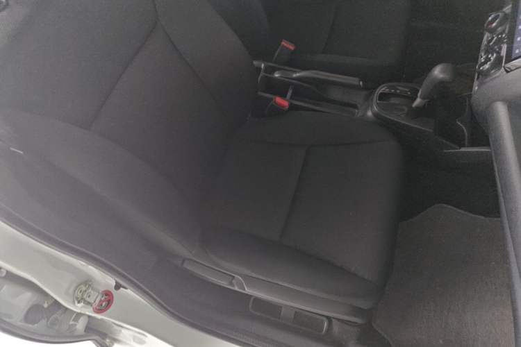 Used Honda Fit 2014 1.5L LX CVT Comfort Model Right Front Seat