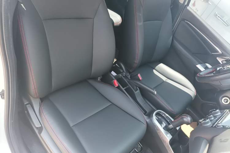 Used Honda Fit 2014 1.5L LX CVT Comfort Model Right Front Seat