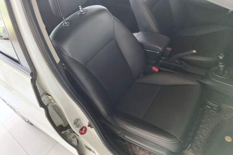Used Honda Fit 2014 1.5L LX Manual Comfort Model Right Front Seat