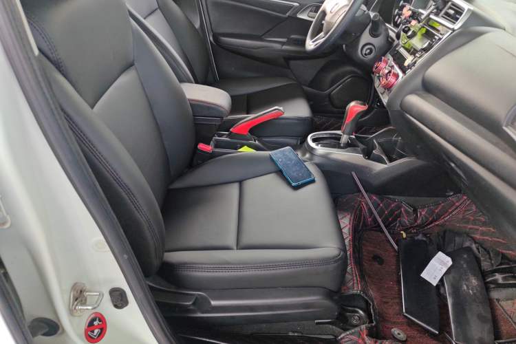 Used Honda Fit 2014 1.5L LX CVT Comfort Model Right Front Seat