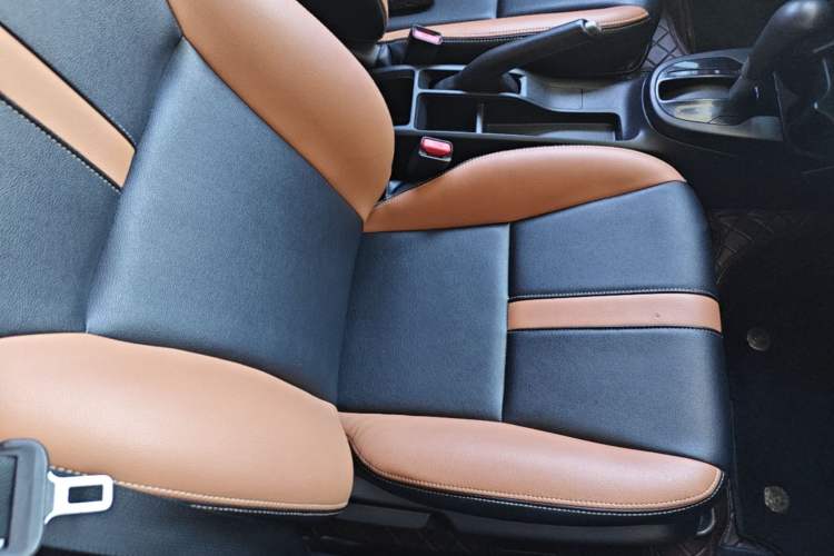 Used Honda Fit 2014 1.5L LX CVT Comfort Model Right Front Seat