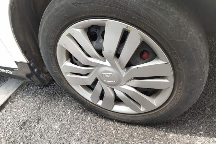 Used Honda Fit 2014 1.5L LX Manual Comfort Model Right Front Wheel Hub