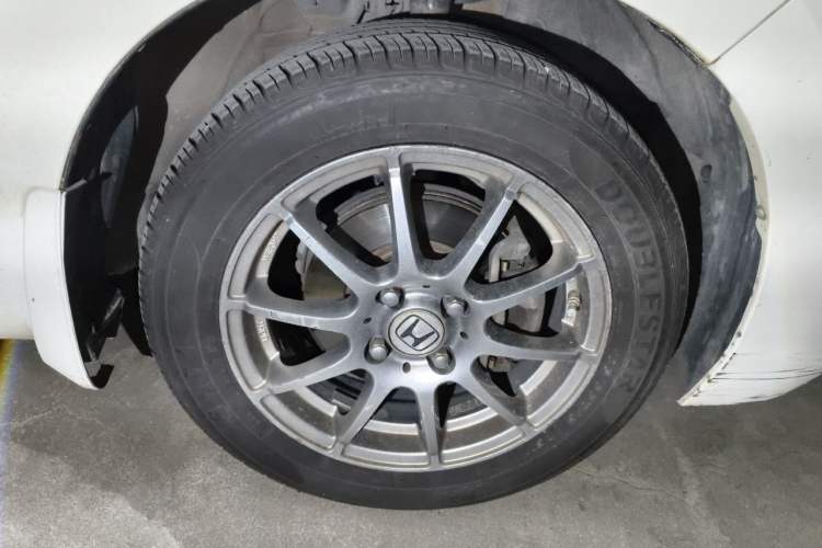Used Honda Fit 2014 1.5L LX CVT Comfort Model Right Front Wheel Hub