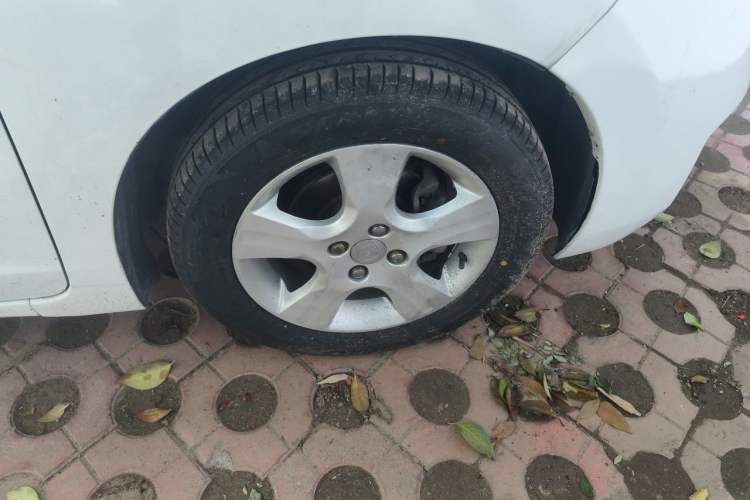 Used Honda Fit 2014 1.5L LX CVT Comfort Model Right Front Wheel Hub