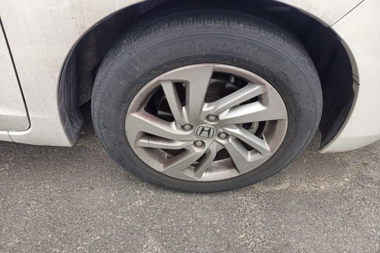 Used Honda Fit 2014 1.5L EXLI CVT Leading Model Right Front Wheel Hub