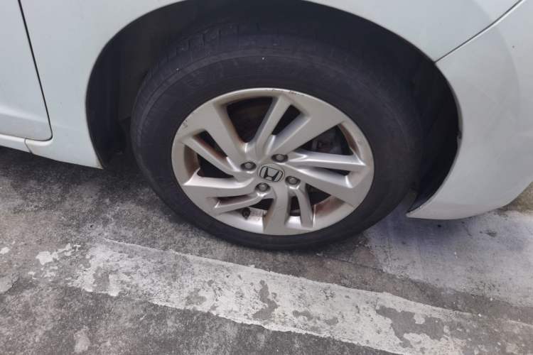 Used Honda Fit 2014 1.5L EXLI CVT Leading Model Right Front Wheel Hub