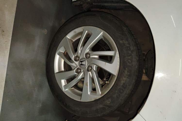 Used Honda Fit 2014 1.5L SE CVT Fashion Model Right Front Wheel Hub