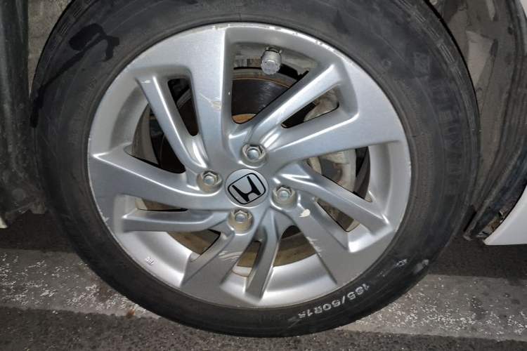 Used Honda Fit 2014 1.5L EXLI CVT Leading Model Right Front Wheel Hub