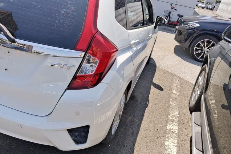 Used Honda Fit 2014 1.5L EX CVT Elite Model Right Rear Taillight
