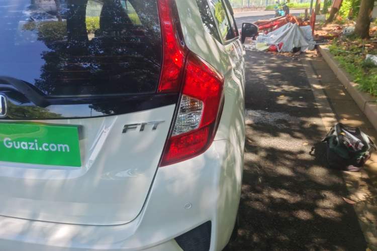 Used Honda Fit 2014 1.5L LX CVT Comfort Model Right Rear Taillight