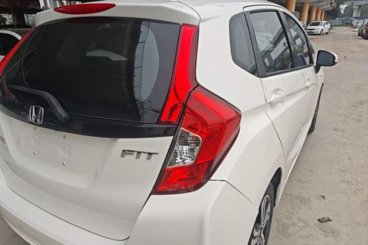 Used Honda Fit 2014 1.5L LX Manual Comfort Model Right Rear Taillight