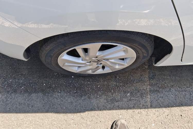 Used Honda Fit 2014 1.5L EX CVT Elite Model Right Rear Wheel Hub