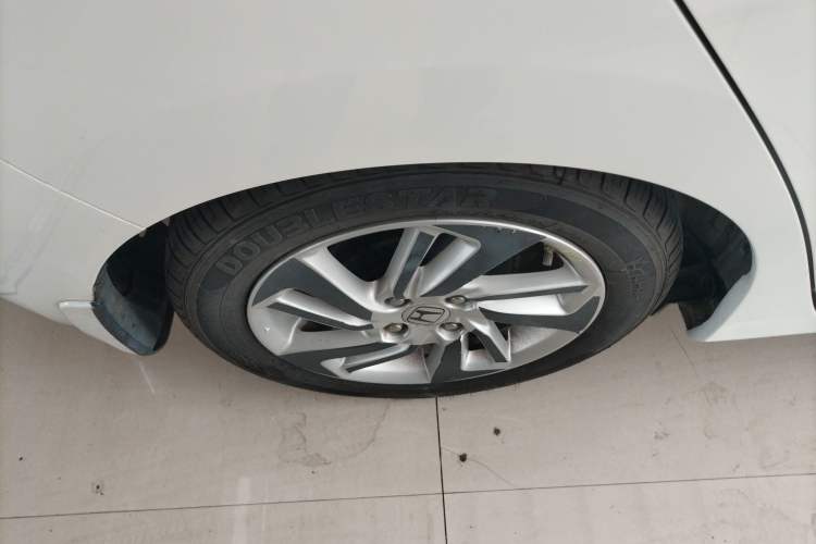 Used Honda Fit 2014 1.5L SE CVT Fashion Model Right Rear Wheel Hub