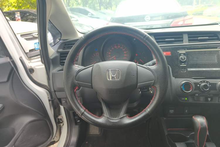 Used Honda Fit 2014 1.5L LX CVT Comfort Model Steering Wheel