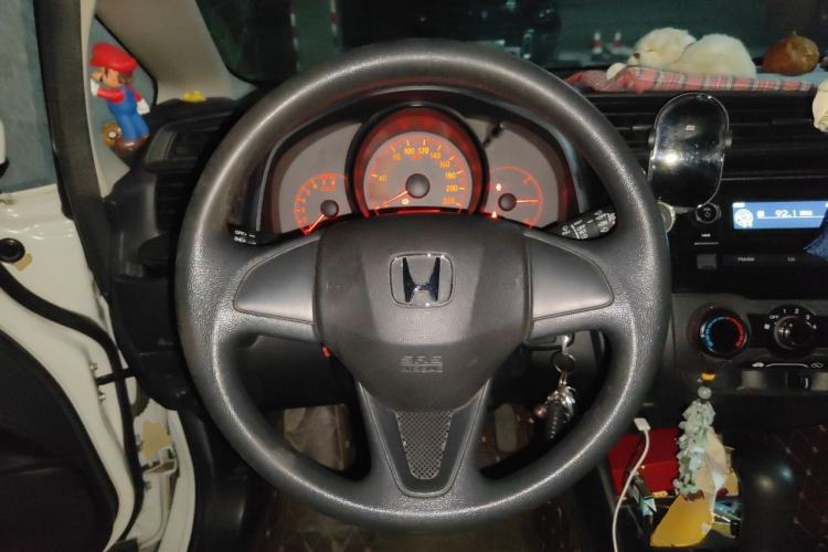Used Honda Fit 2014 1.5L LX CVT Comfort Model Steering Wheel